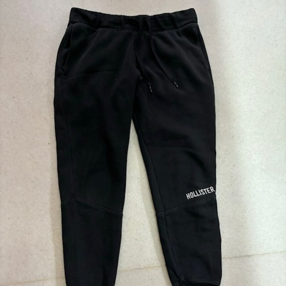 Hollister Joggers / Track Pant - Black; Medium - great condition